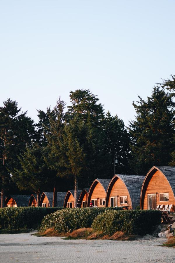 Ocean Village Resort Tofino Exterior photo